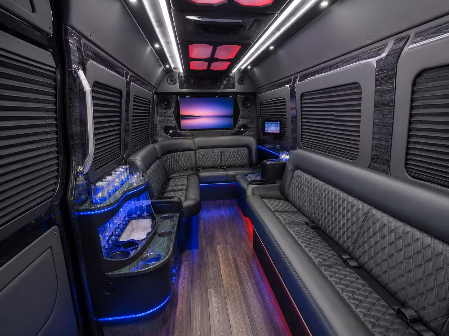 airport employee transfers and workforce shuttles to will rogers world airport