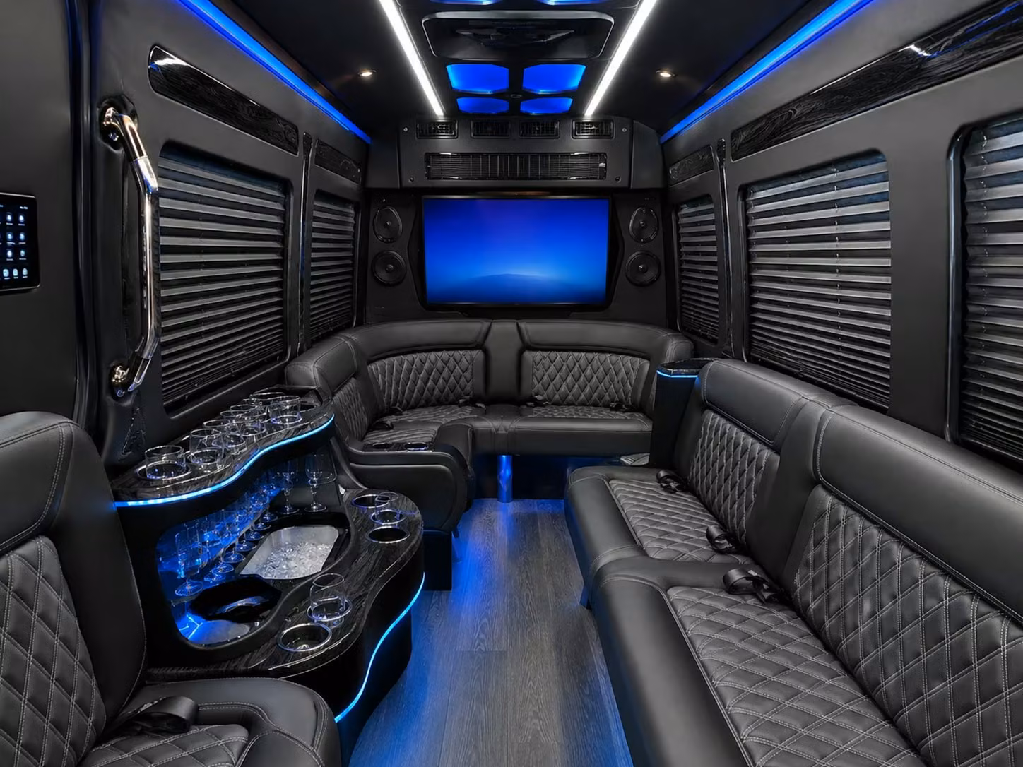 you can count on reliable tailgate and pregame shuttle bus service in oklahoma city